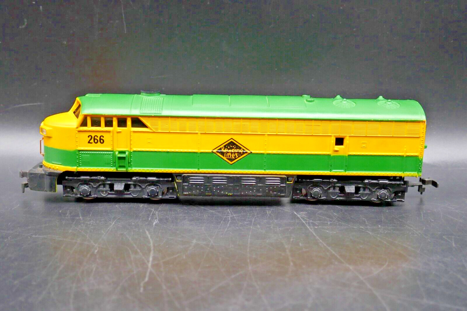 HO AHM Tempo Yugoslavia Reading Lines FM Diesel #266 – Tested & Working