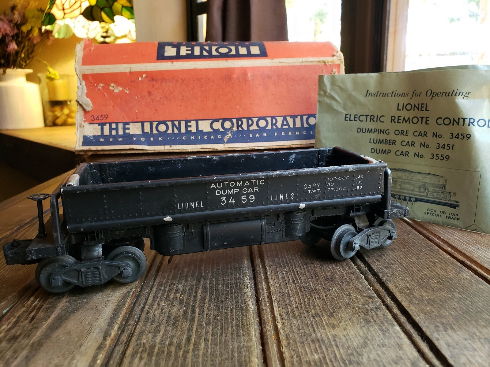 Lionel 3459 Automatic Dump Car Tin Toy Train With (Box Rough Condition)