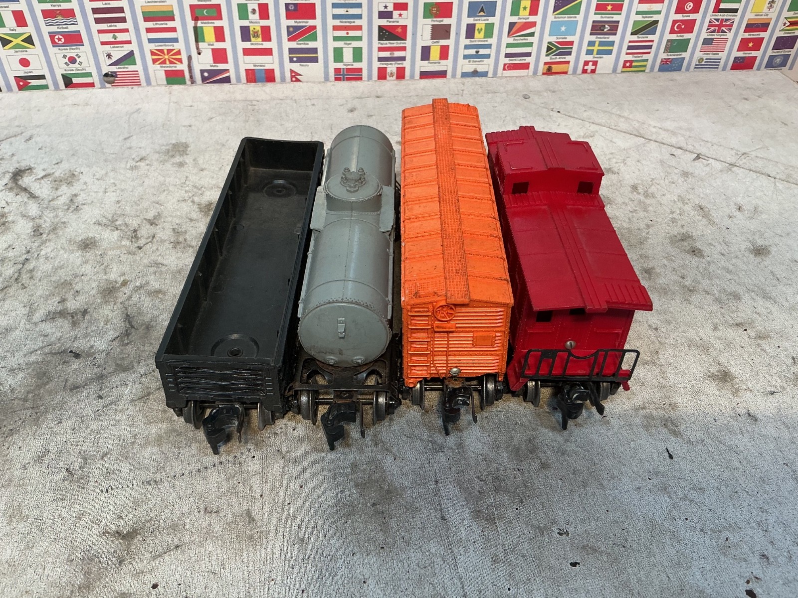 Lionel SETNo. 1117 / Steam Engine 1110 SET. 4 freight cars 027