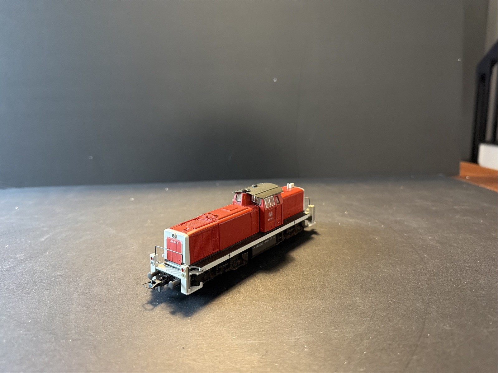 ROCO HO 43458 DB CLASS 290 101-5 DIESEL LOCOMOTIVE R.32