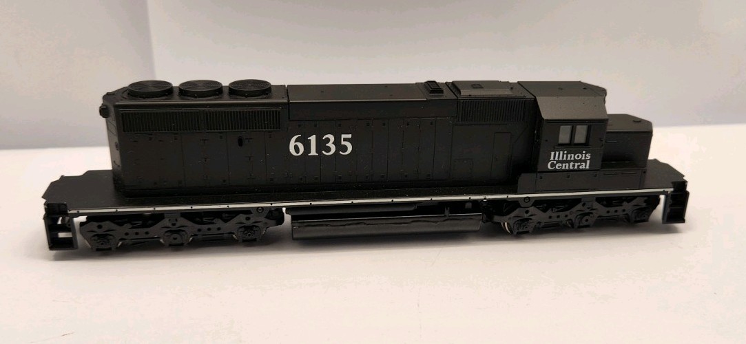 ATHEARN SE HO 2218 SD40-2 POWERED/DUMMY ILLINOIS CENTRAL #6135 MINT C56