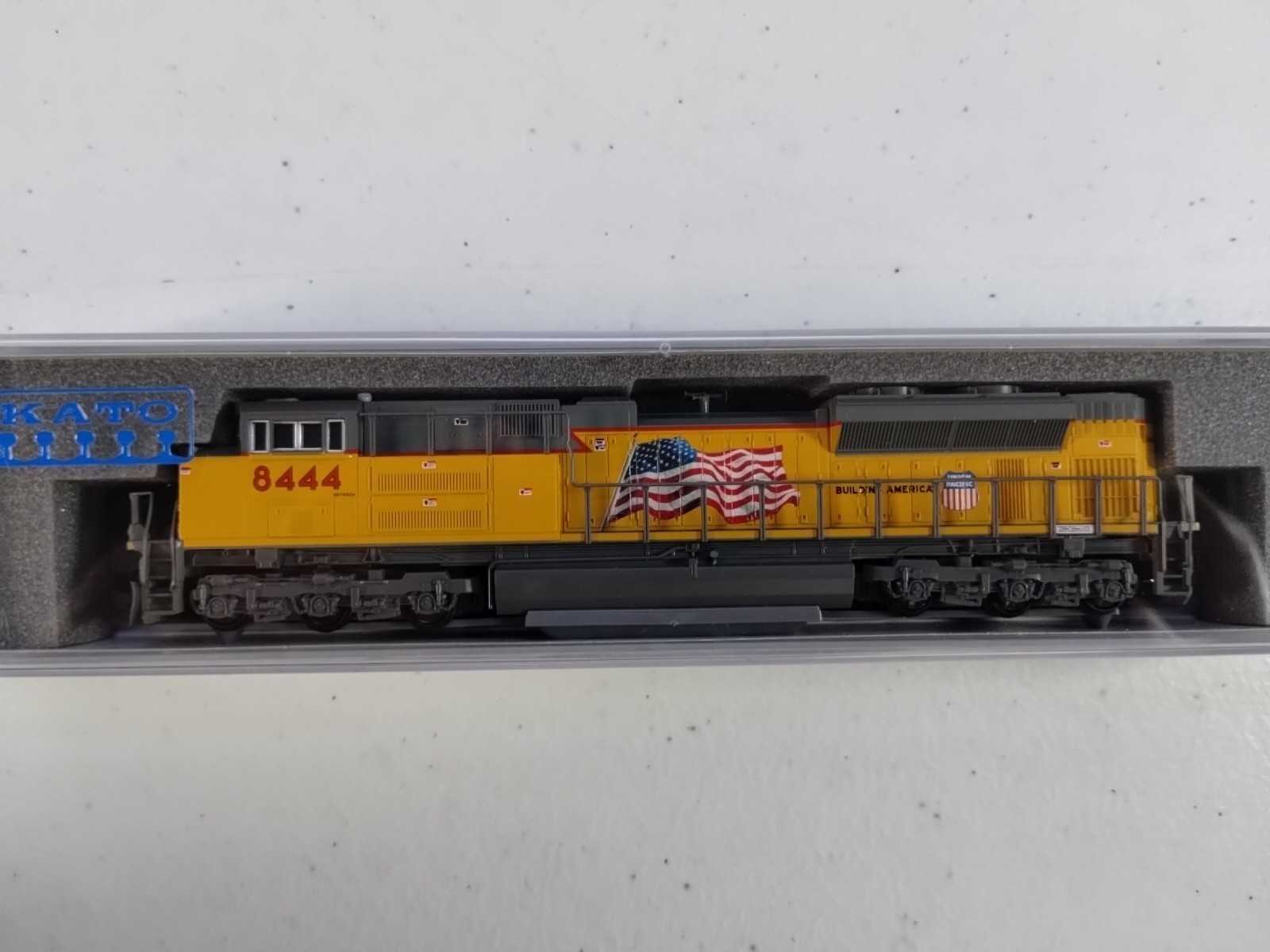 KATO 176-8404 N Scale SD70ACe Union Pacific UP #8444 DCC w/ MTL Couplers