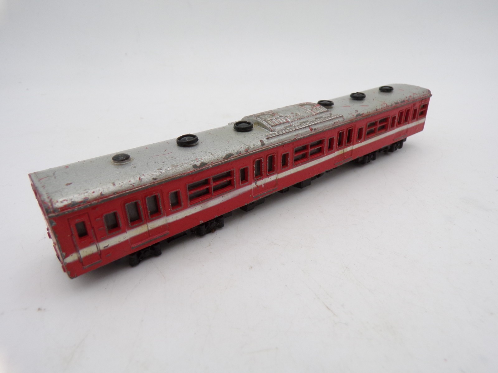 80’s Nishiki Japan Diecast 1/130 scale Passenger Train Red and White AS IS