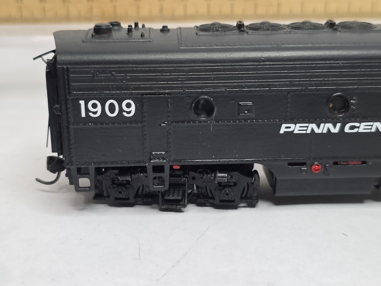 Athearn HO Scale Custom Paint Penn Central F7 Diesel Loco AB Units PC 1805 Runs