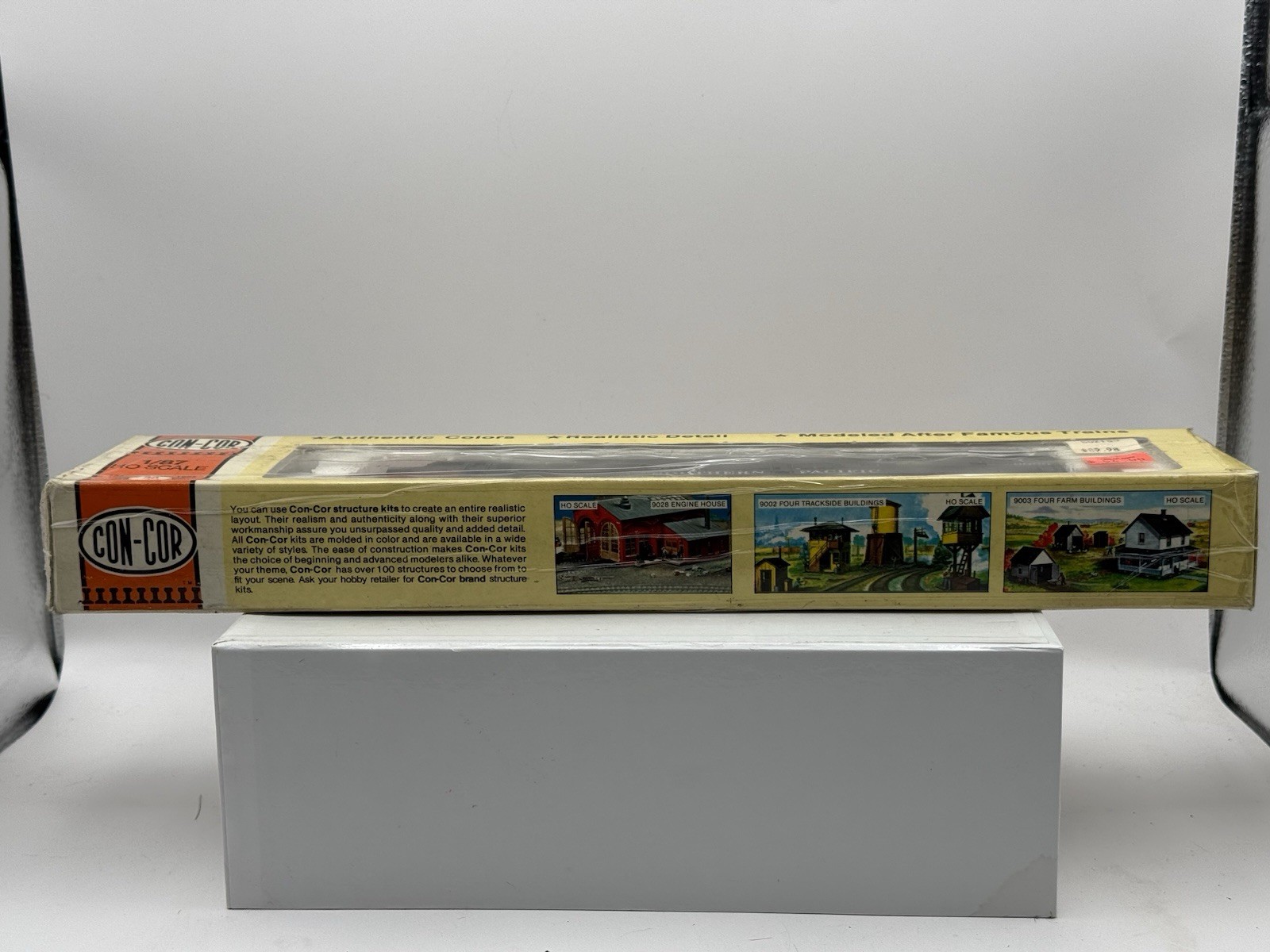 HO Scale, Con-Cor EMD E-7A. Southern Pacific CAB #6000. PWRD