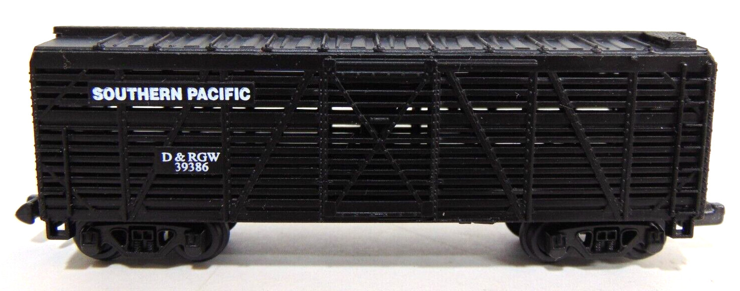 Southern Pacific High Speed N Scale Stock Car Model Train No 421 New Box Rare