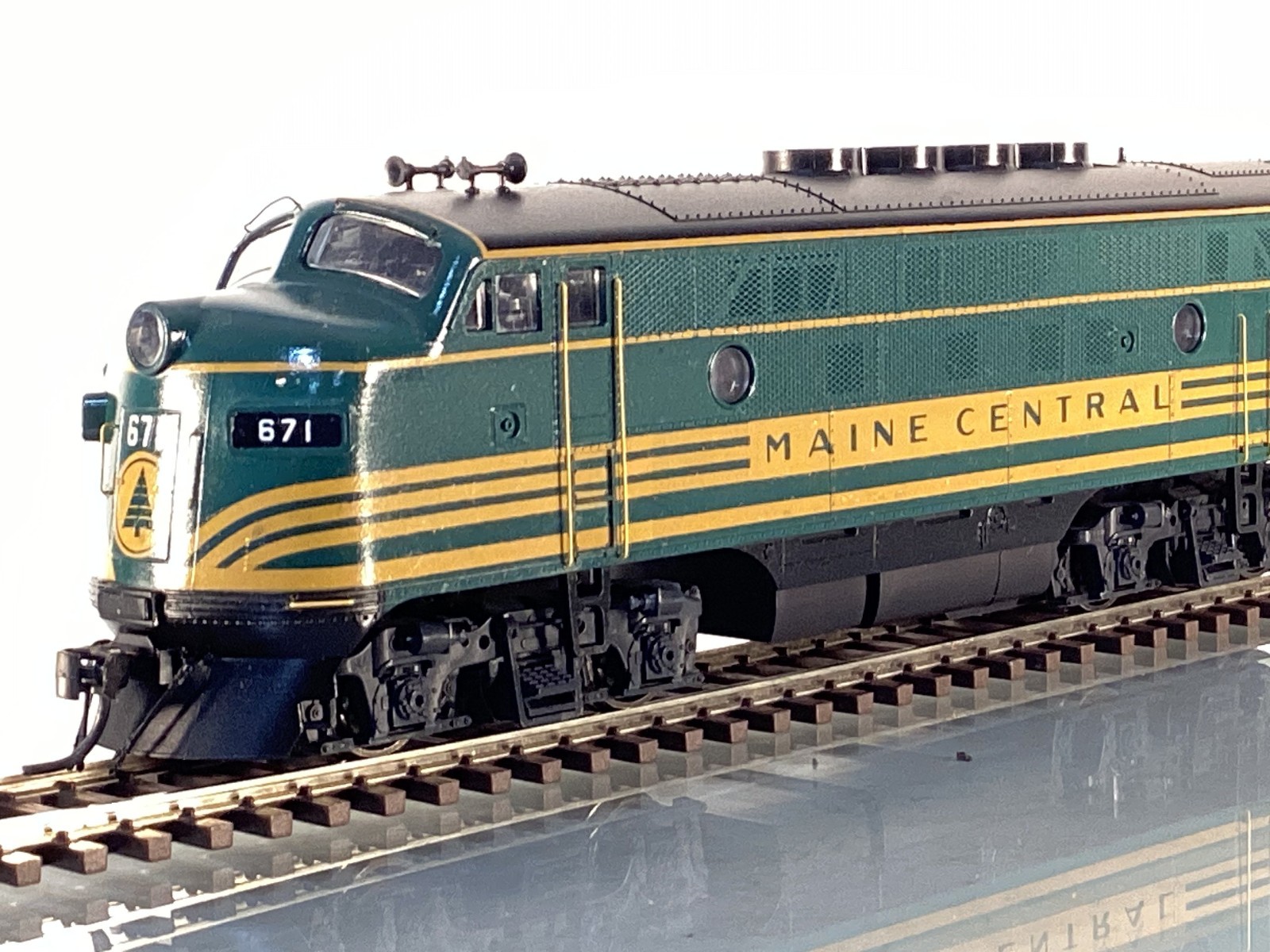 Stewart HObbies HO F3A Phase II Custom Maine Central, Painted & Detailed