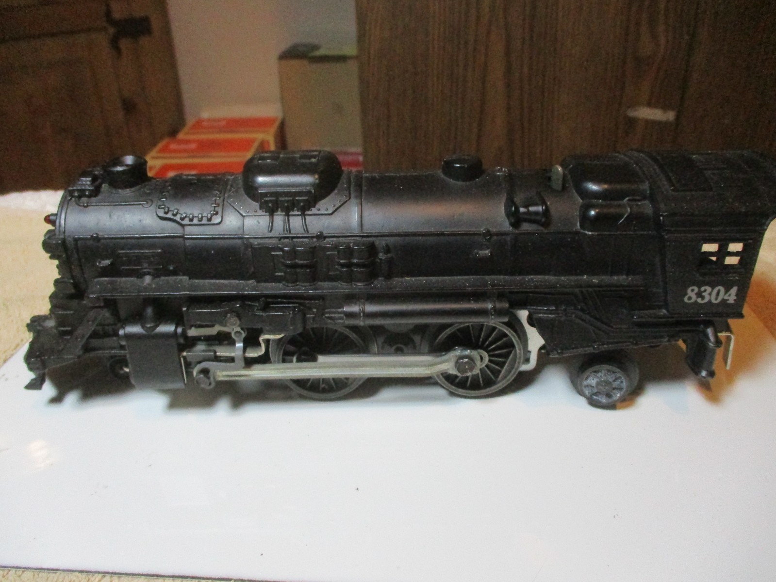VINTAGE 1970 LIONEL O-GAUGE 8304 STEAM LOCOMOTIVE 4-4-2 TESTED RUNS LIGHTS GREAT