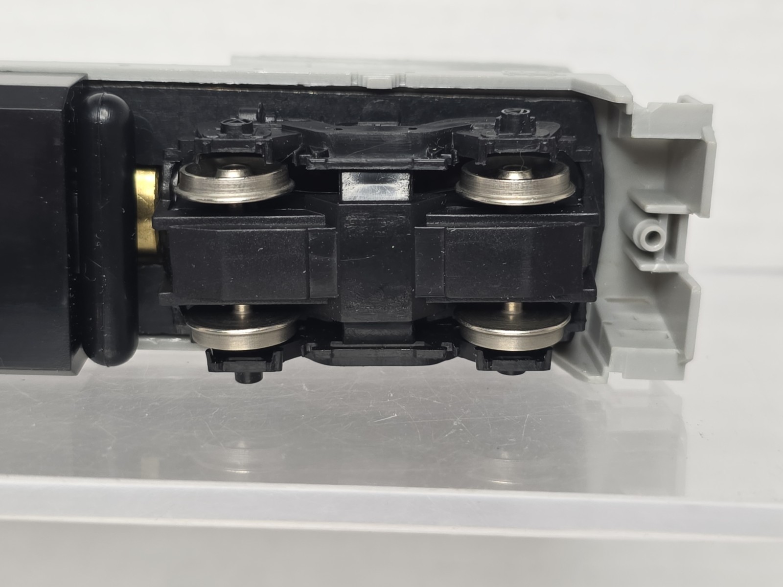 Bachmann Plus HO Scale 11101 Undecorated GE B23-7 Diesel Locomotive NOS