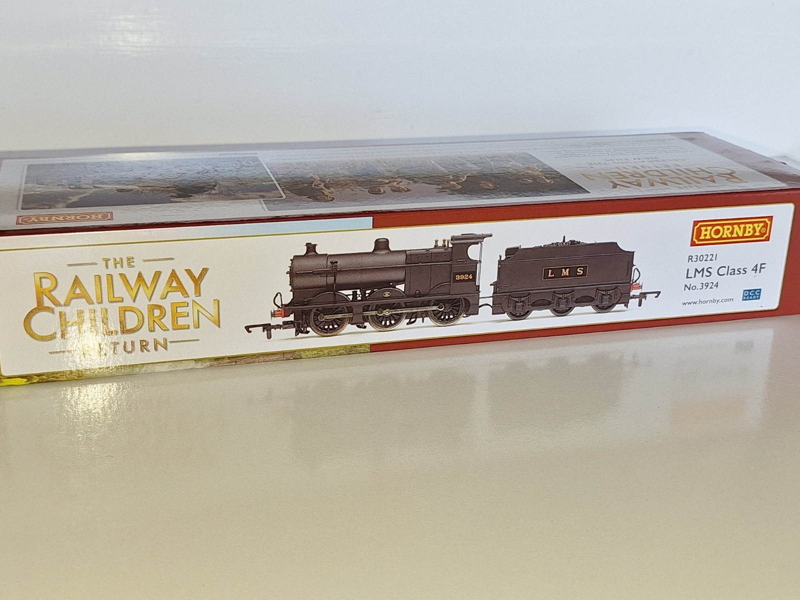 Hornby R30221 DCC Fitted. The Railway Children. Excellent Cond. OO Scale. Boxed.