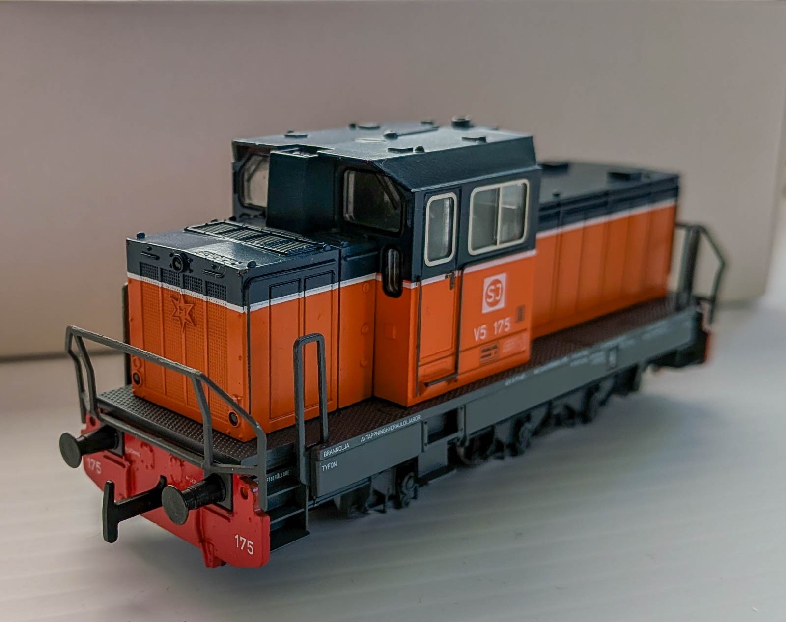 Marklin Märklin 3132 SJ Litt V5 Orange Switcher – New-Old Stock