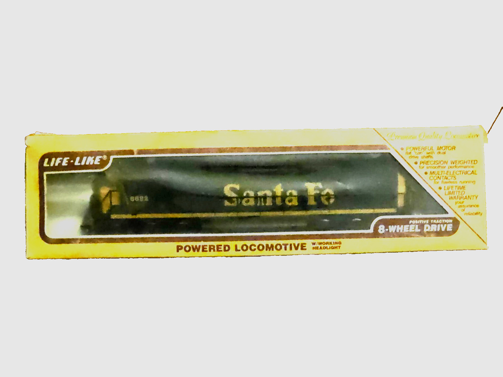 Vintage Life-Like HO 1:87 Santa Fe Powered Locomotive 8-Wheel Drive Brand New