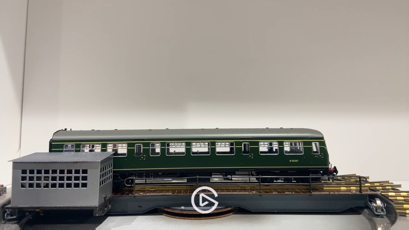 Bachmann Branch-line 32-286 Class 101 2 Car DMU BR Green DCC Ready 21 Pin