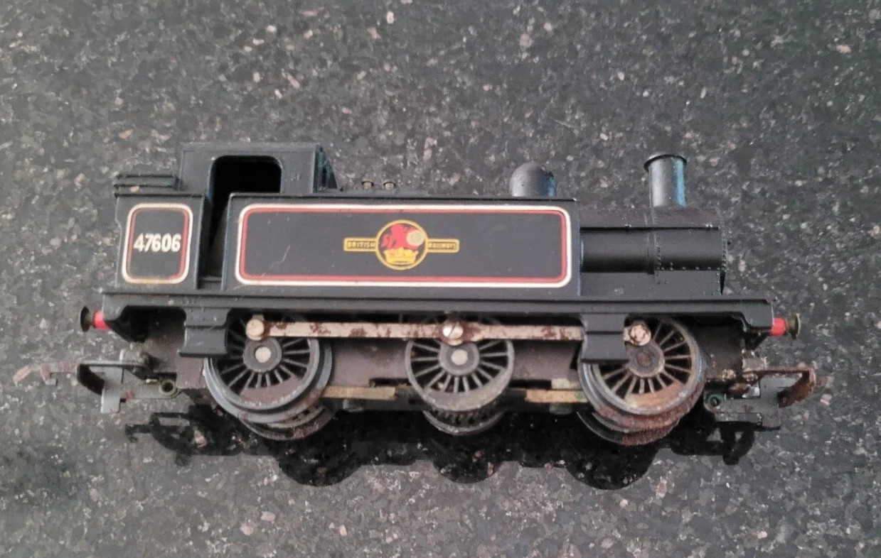 Tri-ang Hornby R52 OO Gauge Jinty Steam Locomotive 47606 Black – 1960 vintage