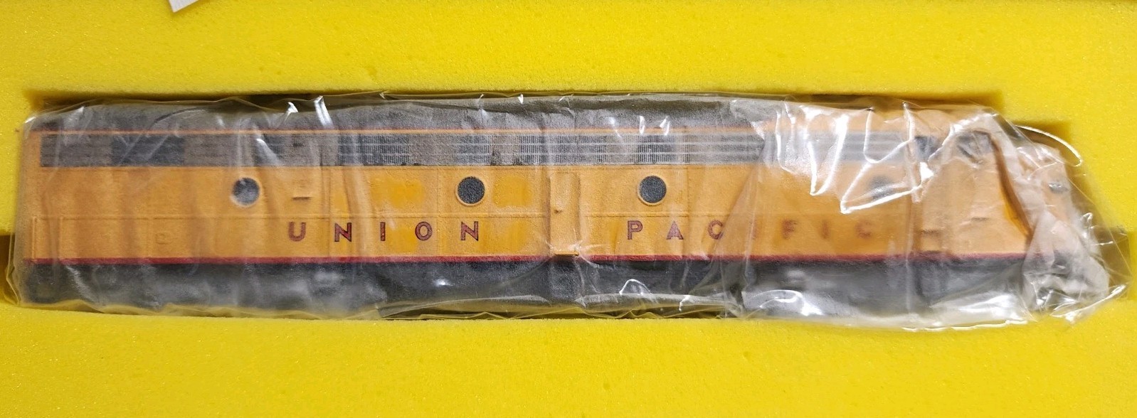 Oriental Limited HO Scale Brass EMD E9 A&B 2400HP Diesel Set Union Pacific