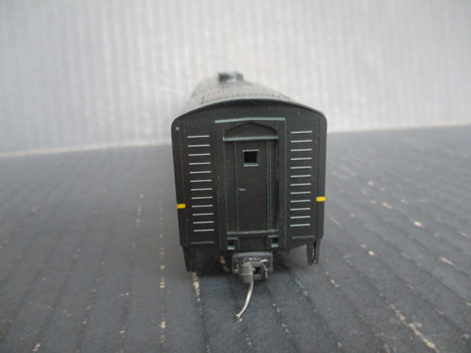 Stewart/Kato Pennsylvania F3B Body & Chassis Frame & Kadees HO Scale No Drive