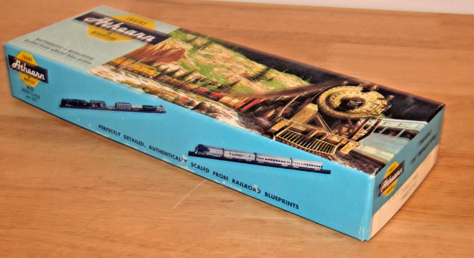 Athearn HO 3501 Santa Fe U33-C Powered Engine Diesel Locomotive 8517 NEW