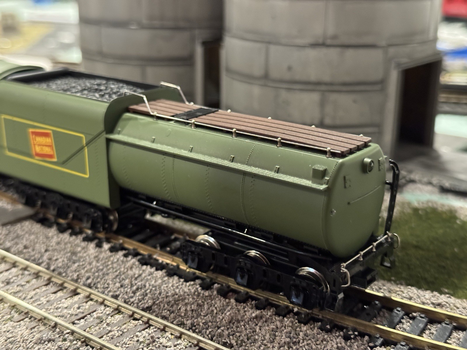 MEHANO Canadian National HO Scale C.N. 6060 Locomotive Coal Vandy Tender 4-8-2