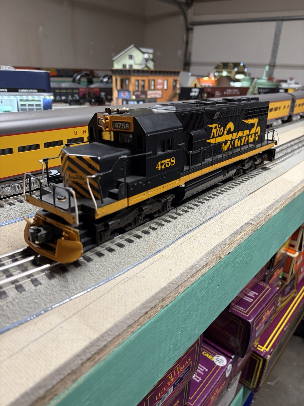 Lionel O-Scale SD50 D&RG Diesel Locomotive (No Sound)