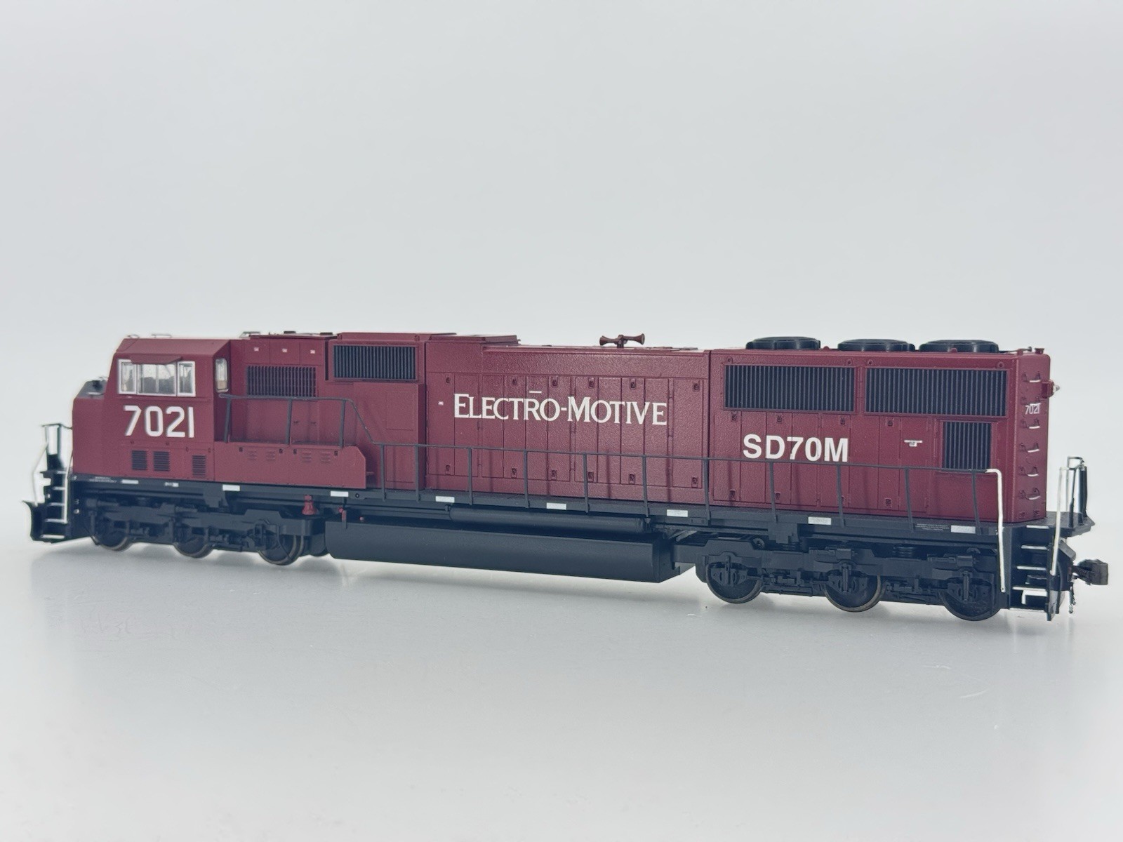 HO Athearn Genesis EMD Lease SD70M Diesel Locomotive #7021 DCC ONLY