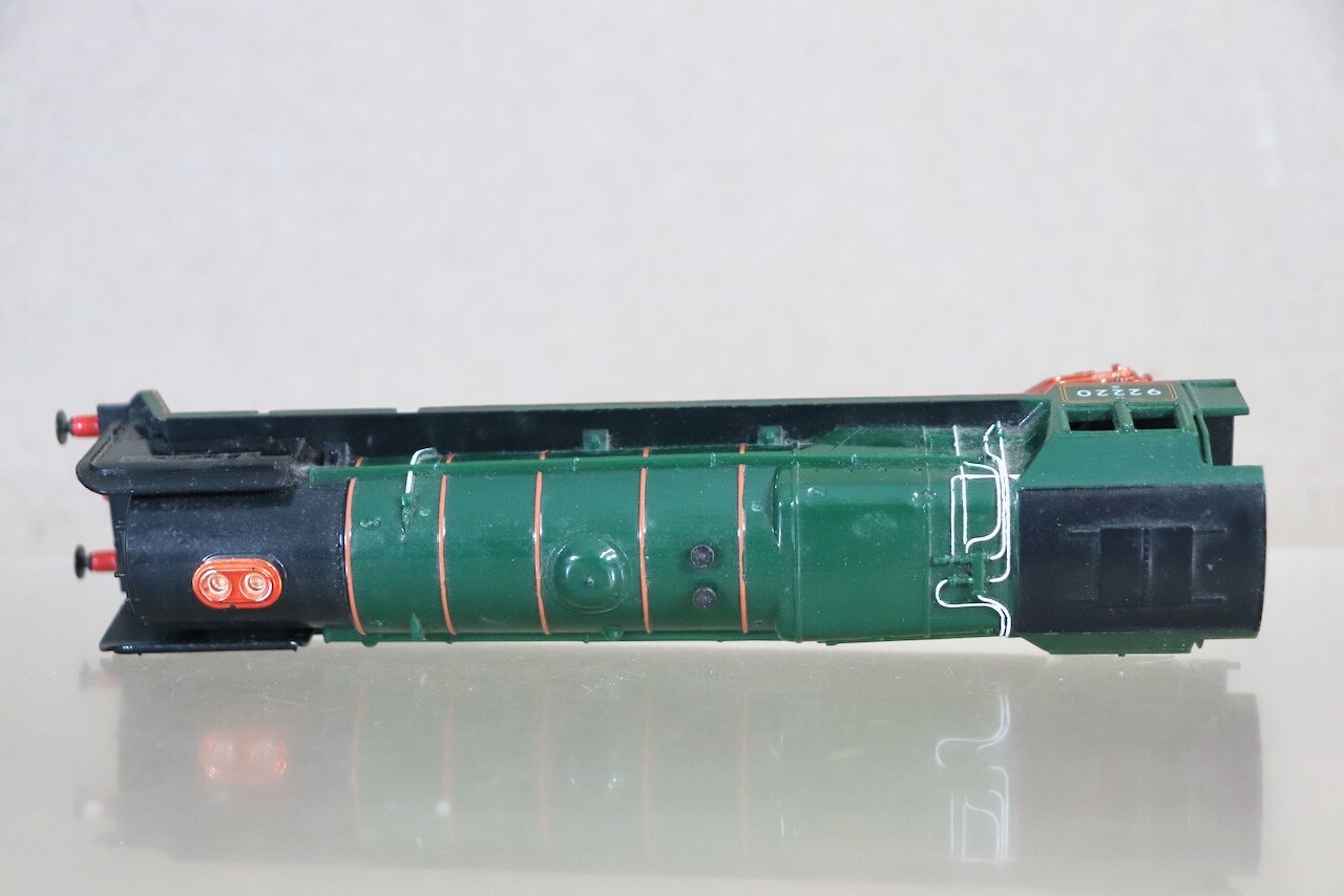 TRIANG HORNBY R861 BODY for BR 2-10-0 CLASS 9F LOCO 92220 EVENING STAR od
