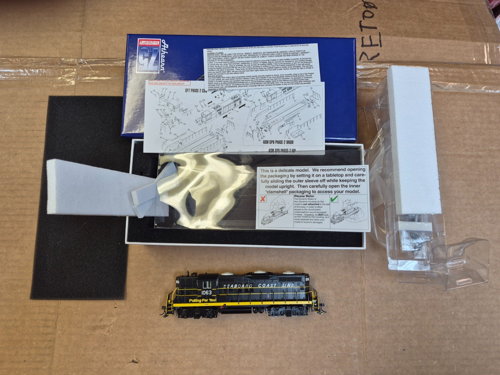ATHEARN GENESIS G30732 HO SEABOARD COASTLINE GP-18 TSUNAMI2 DCC & SND RD#1063