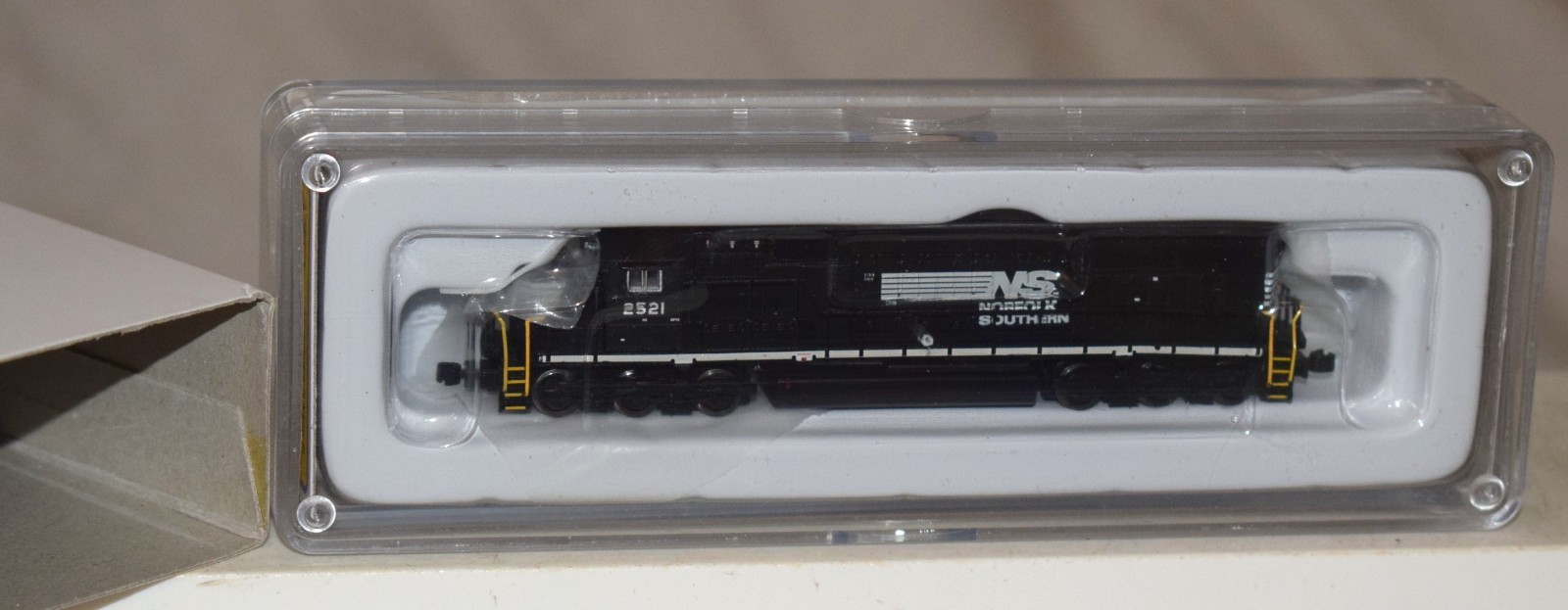 AZL American Z Line SD70 Diesel Locomotive Norfolk Southern NS – NEW Z Scale