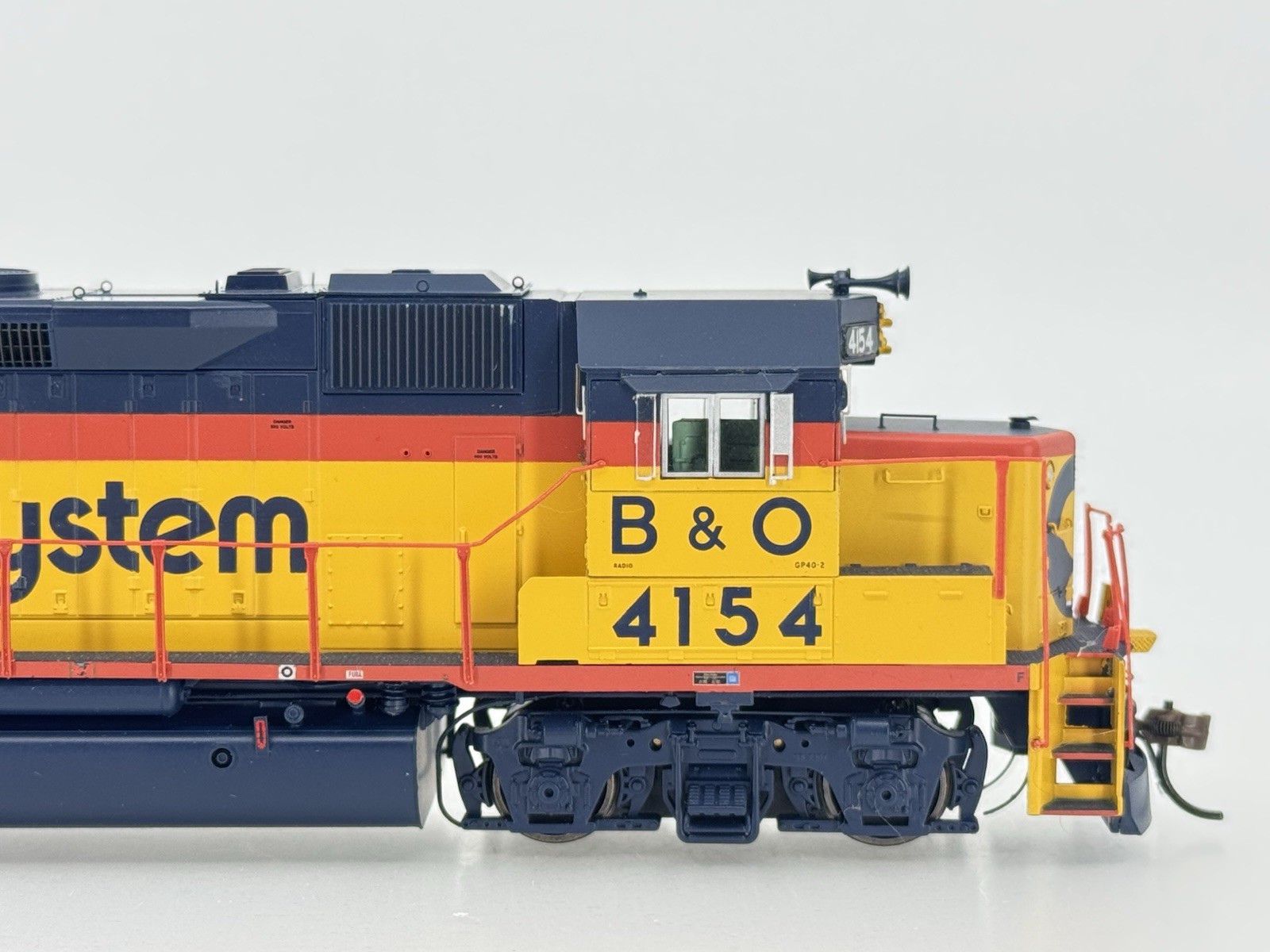 HO Athearn Genesis G65758 Chessie System GP40-2 Locomotive B&O #4154 DCC SOUND