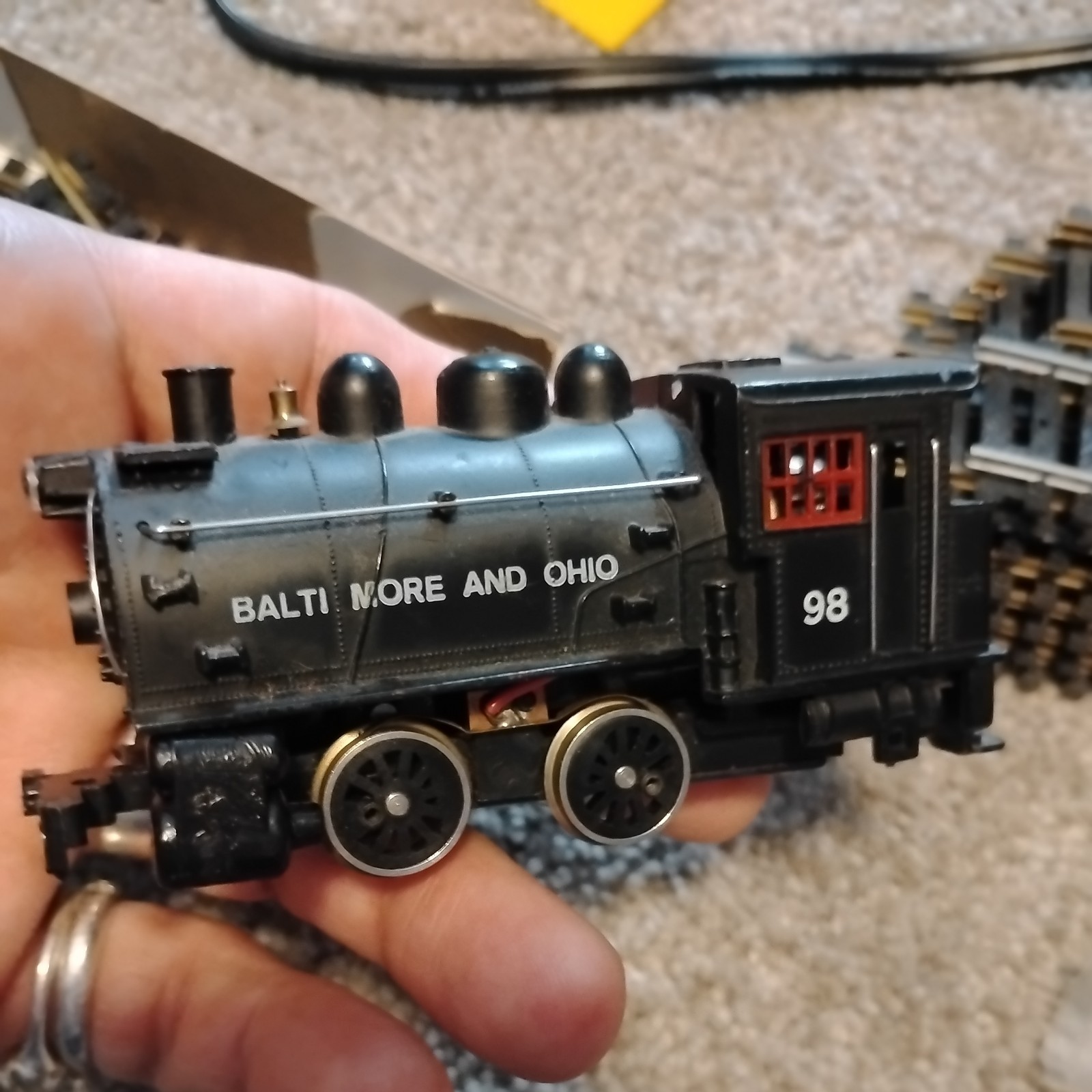 HO Athearn IC Illinois Central 5004 U30-B Locomotive Heinz 57 Texaco L N 194 Lot