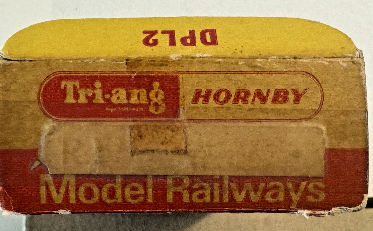 Triang Hornby Caledonian Railways 4-2-2 Locomotive No. 123 – R.354 (Boxed)