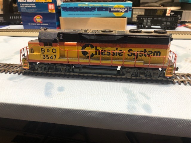 Athearn Blue Box GP38 Chessie System #3547