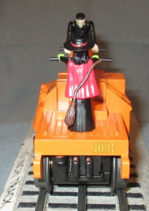 MTH 30-5241 Halloween #1031 (Orange) “Bump-N-Go” Hand Car O/027 ga wks/ Lionel
