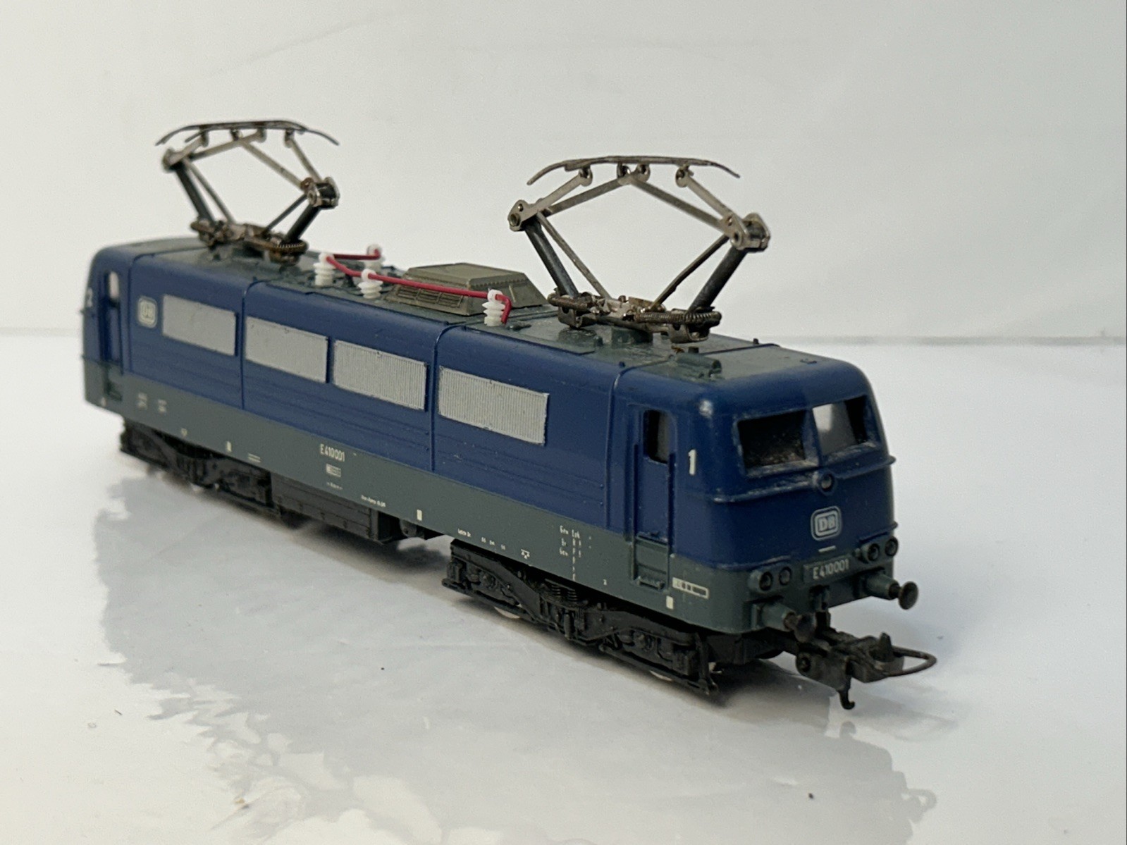 Lima Italy HO Scale 8032 Electric Loco DB #410001 AEG Berlin Line Powered Cool!