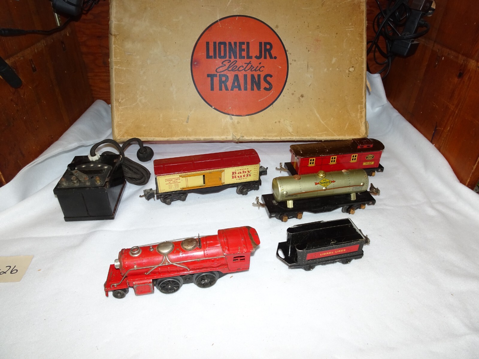 Vintage Lionel JR 1055 Prewar Freight Train Set w’Transformer and RED Loco