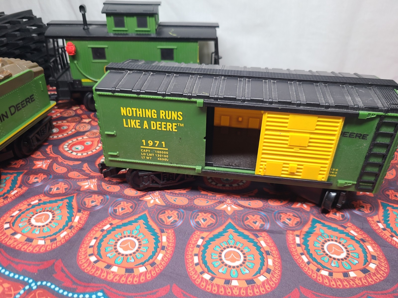 Lionel John Deere Battery Powered Ready-To-Play Train Set 2016 No Remote