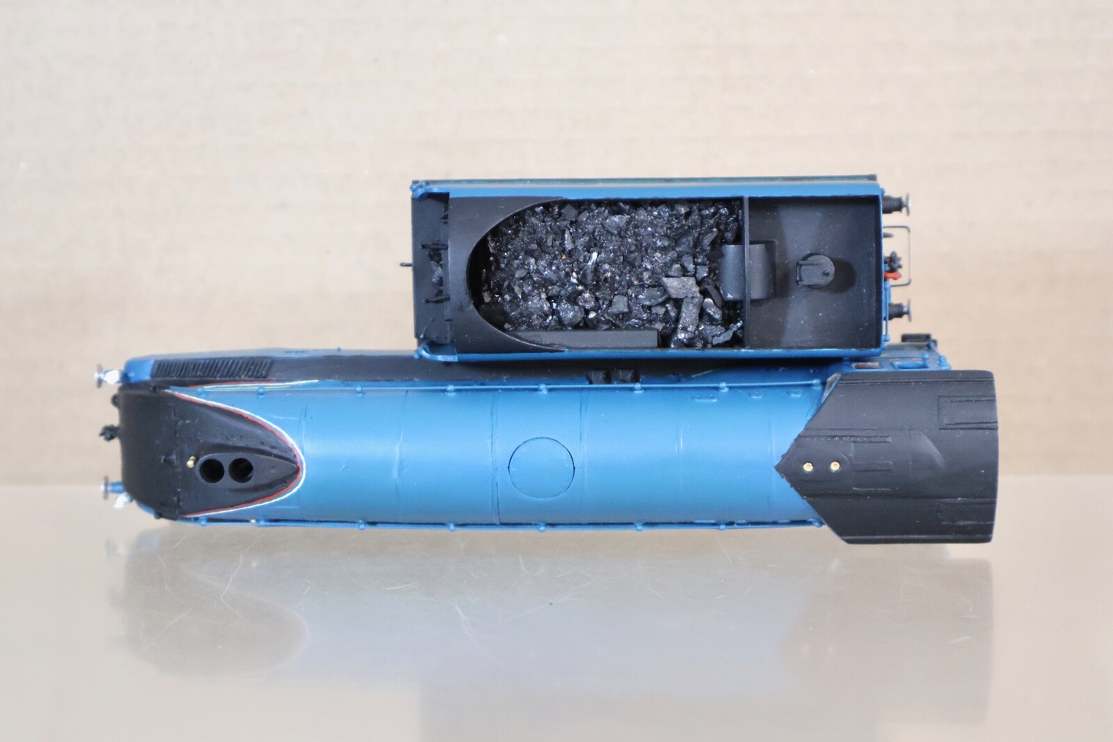 DJH PC MODELS EM GAUGE KIT BUILT LNER A4 MALLARD LOCO & 10 GRESLEY COACH oj