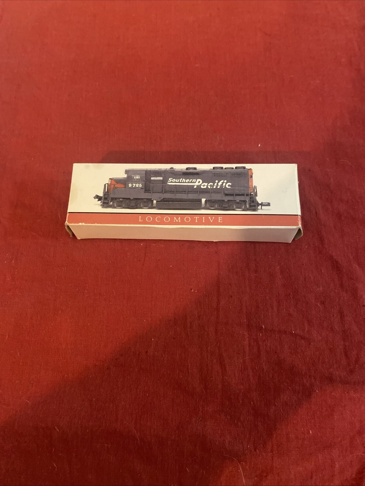 SOUTHERN PACIFIC N SCALE LOCOMOTIVE 9725 HIGH SPEED METAL PRODUCTS USED UNTESTED