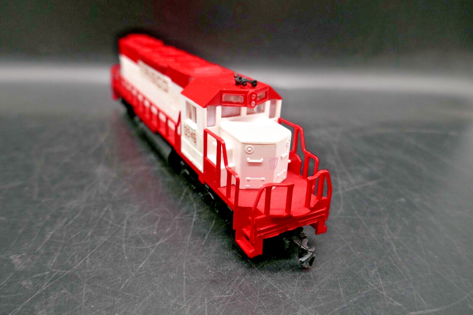 HO Mehano SD40 Frisco Custom Painted Locomotive – Tested & Working