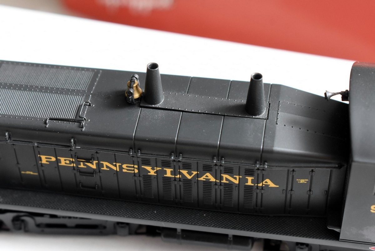 HO-Broadway Limited 639 Pennsylvania RR EMD Switcher NW2 Phase V #9250 w/ Sound