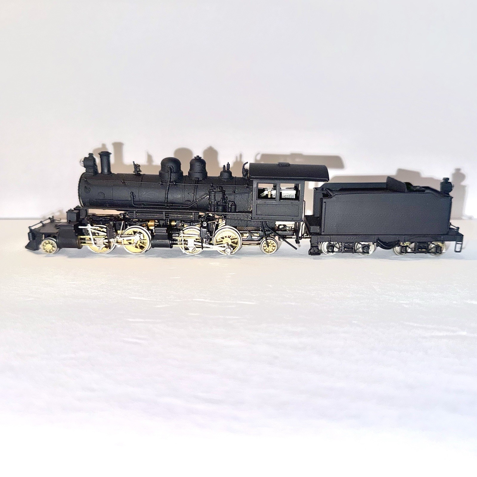 HO BRASS AKANE BALDWIN 2-4-4-2-LOCO & TENDER PAINTED VINTAGE