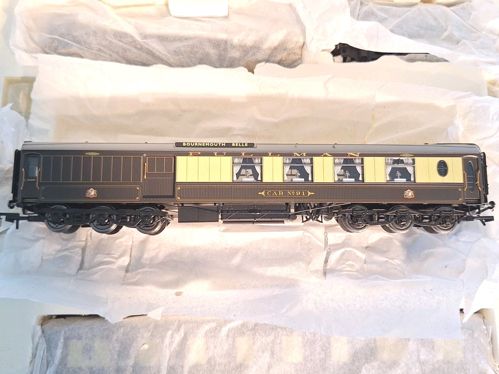 Hornby R2819 Bournemouth Belle Train Pack-lights. Mint, Unused. OO Scale. Boxed