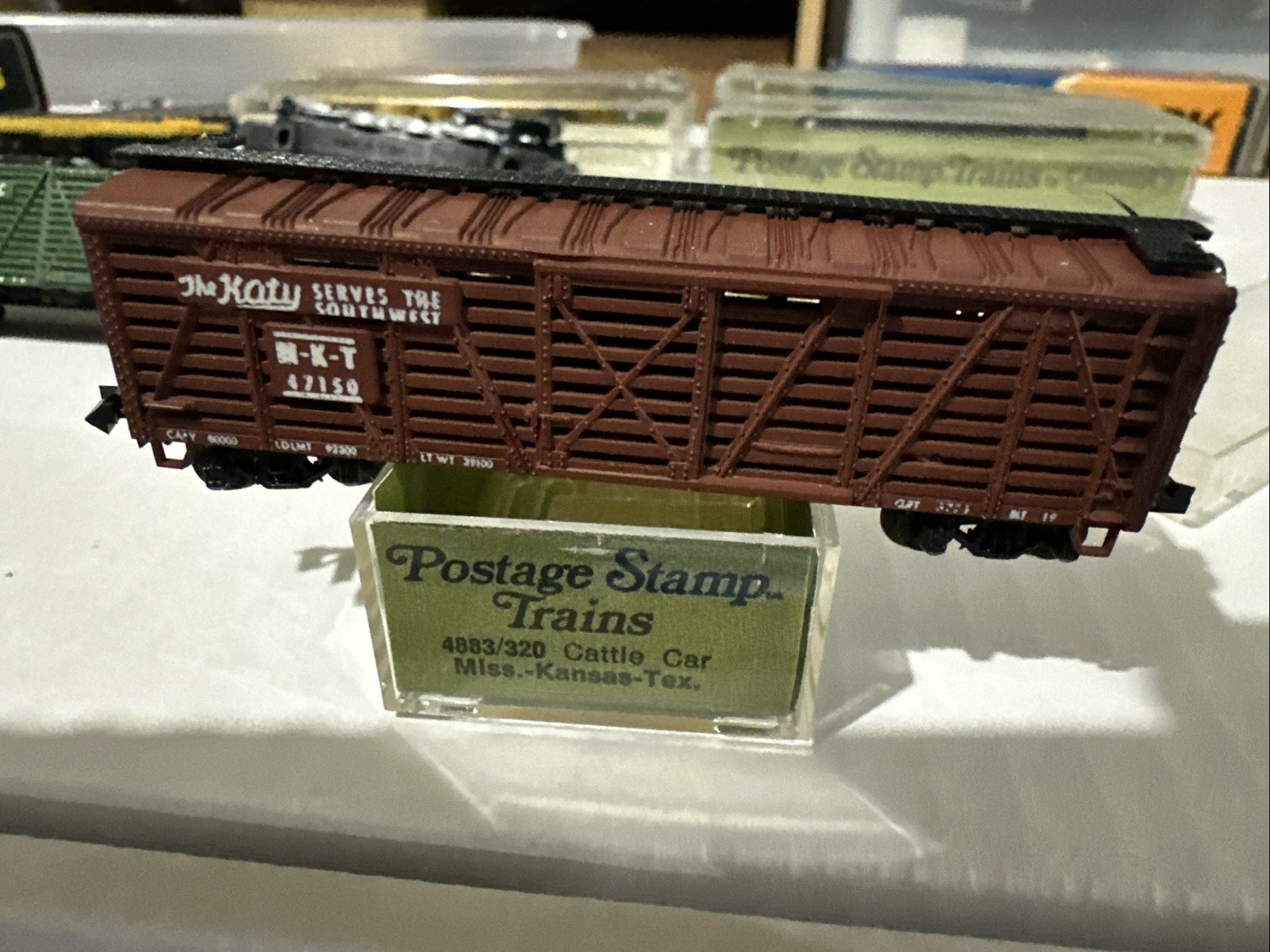 Aurora Postage Stamp Train N Scale #4859 Penn Central Locomotive Plus Lot