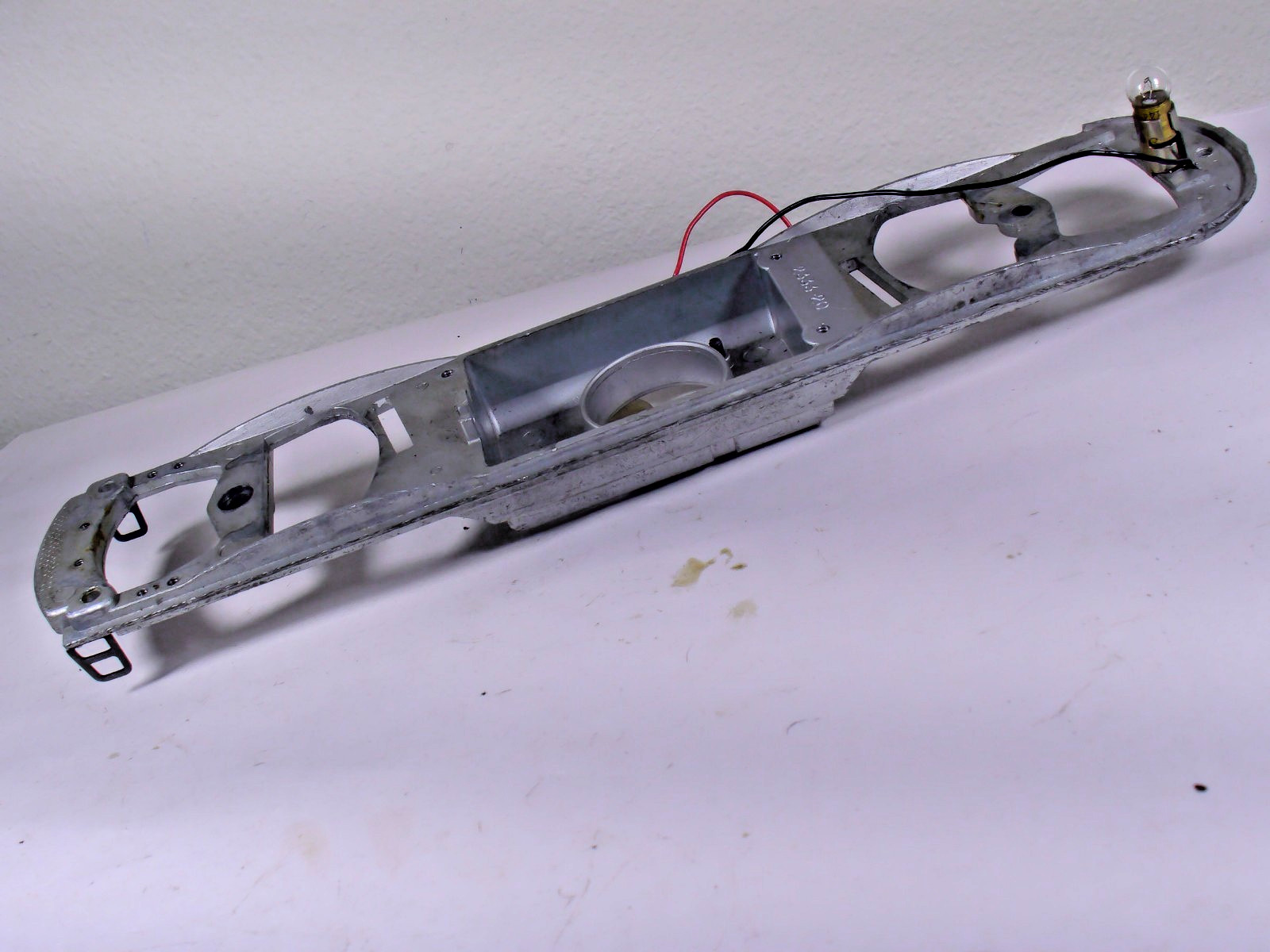 Vintage Original Lionel 2343 F3 Power A Unit Frame, clean battery compartment