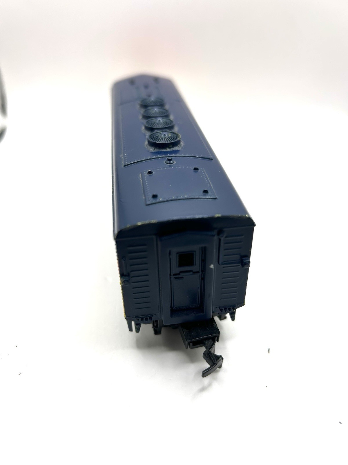 ho scale Chessie System Diesel Locomotive #1937