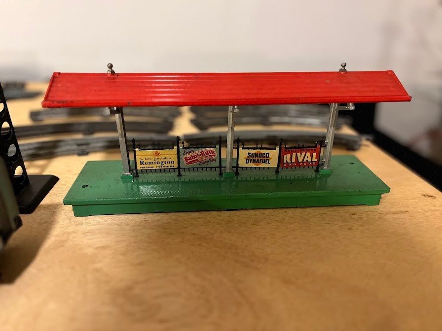 Lionel Train Set, Engine 2026, 027 Good condition