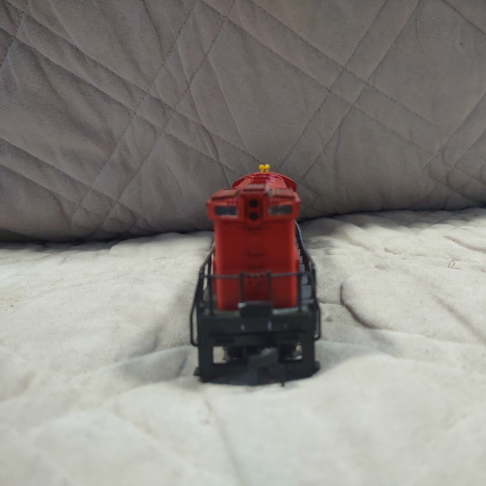 AHM HO #5015F ALCO CENTURY 424 CENTRAL OF NEW JERSEY ,#1540 Kay-be Toys + 2 Gift