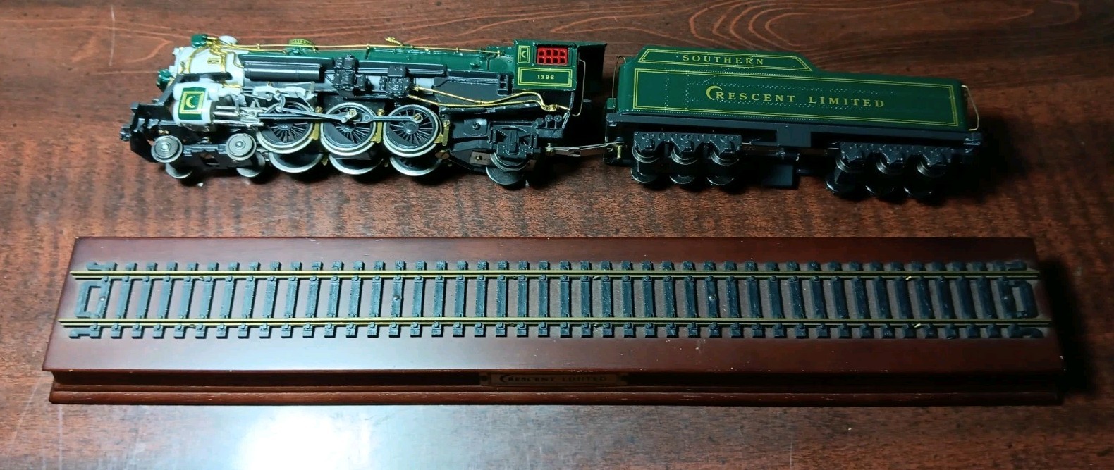 HO Southern Crescent Limited #1396 Steam Locomotive Franklin Mint