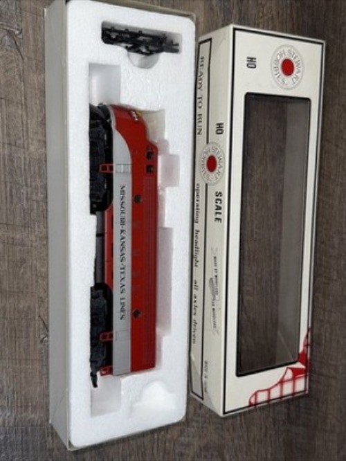 Stewart Hobbie HO F7A PHASE I Late “MKT Line #208-A” w/ Box – Tested & Working