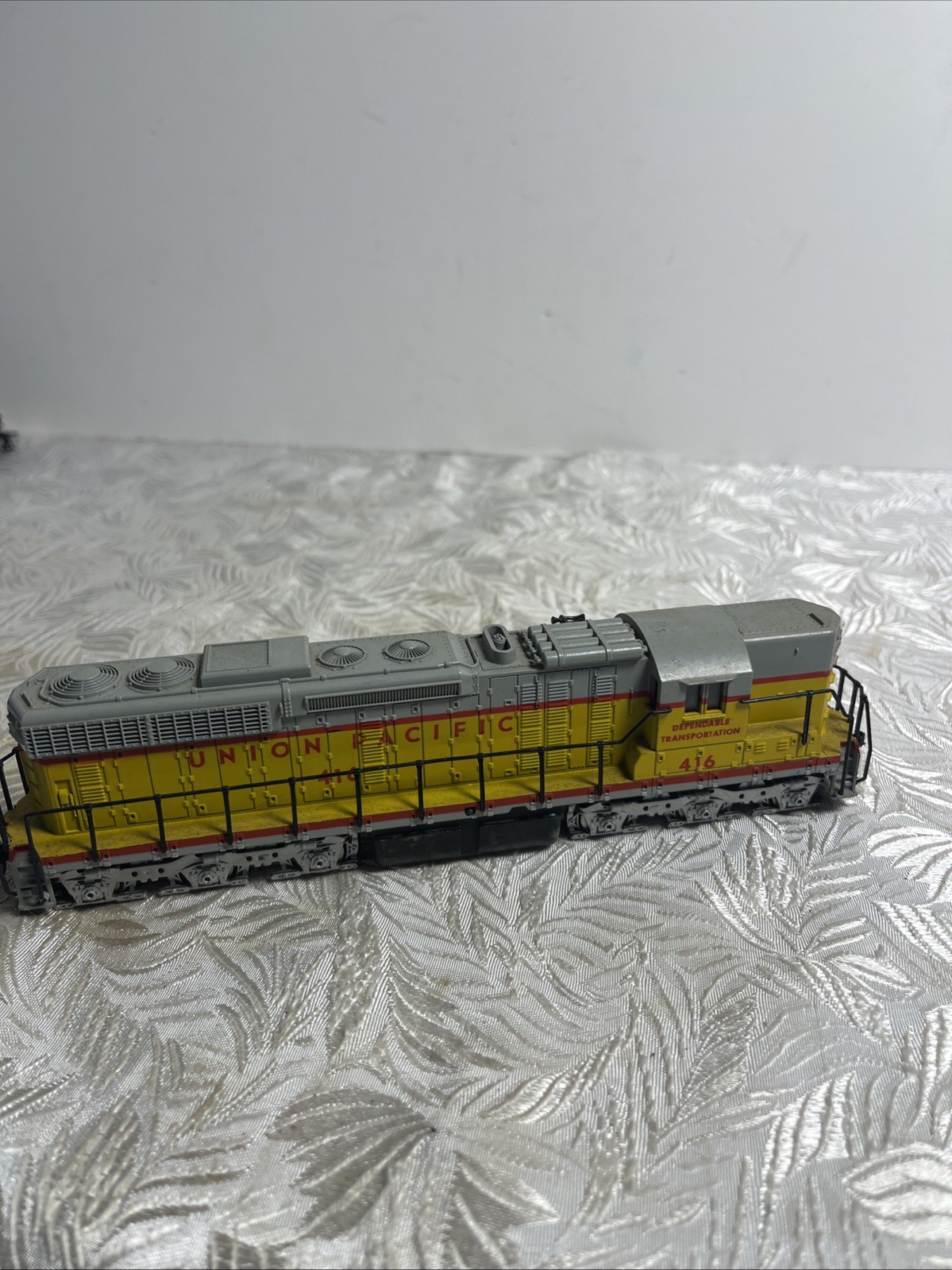 Vintage Atlas 7002 HO Union Pacific SD24 Diesel Locomotive #416 – Austria