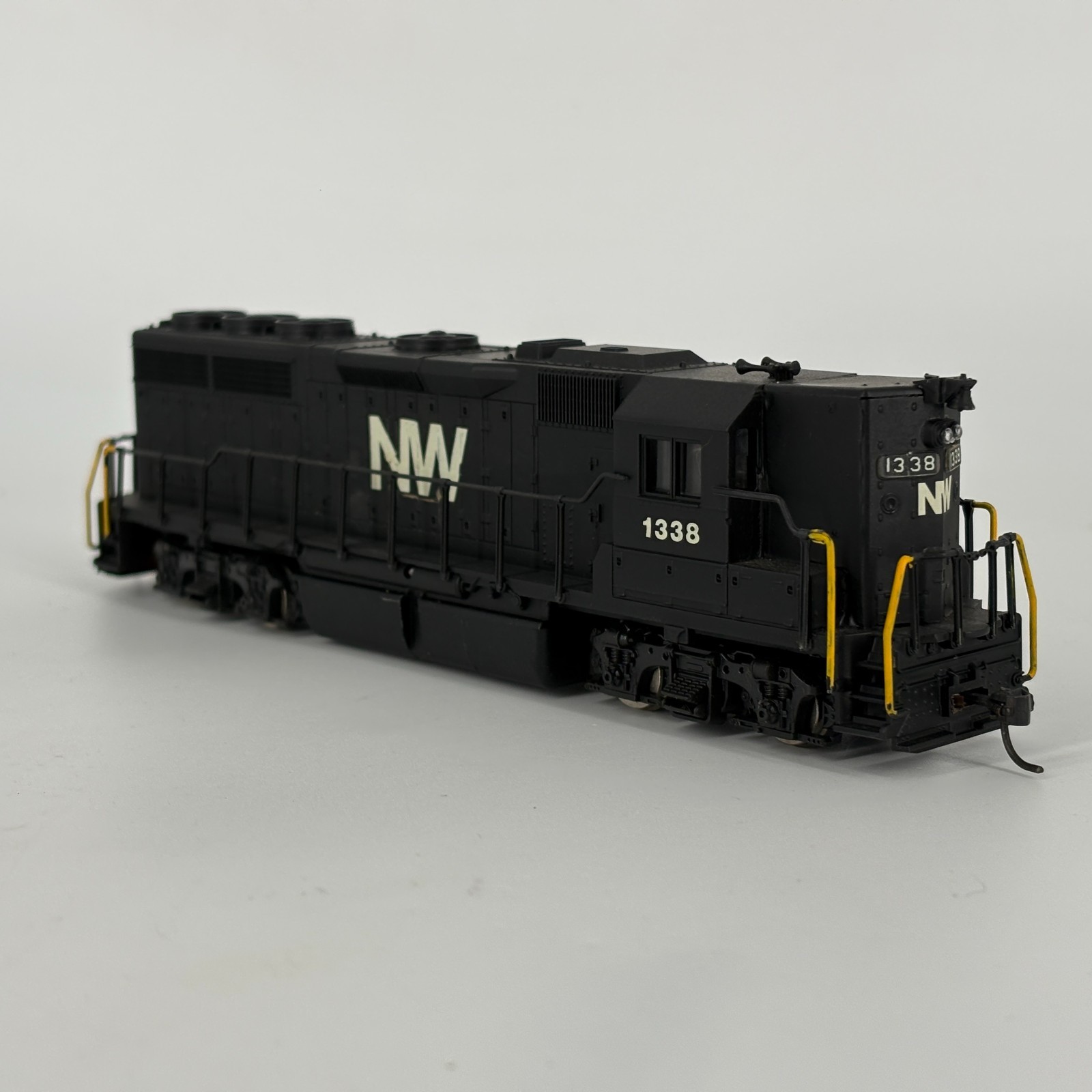 CUSTOM HO Atlas 7037 Norfolk Western GP40 Diesel Locomotive NW #1338 TESTED